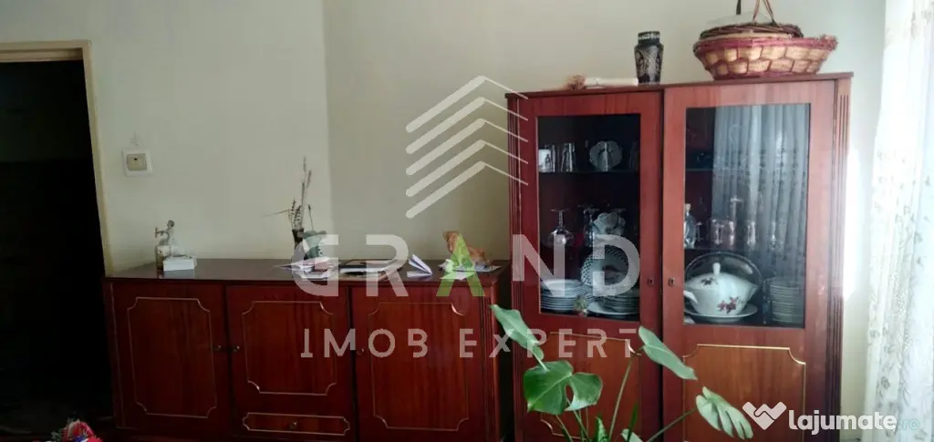 4 CAMERE | DECOMANDAT | 2 BĂI | 2 BALCOANE | PARCARE | MINE