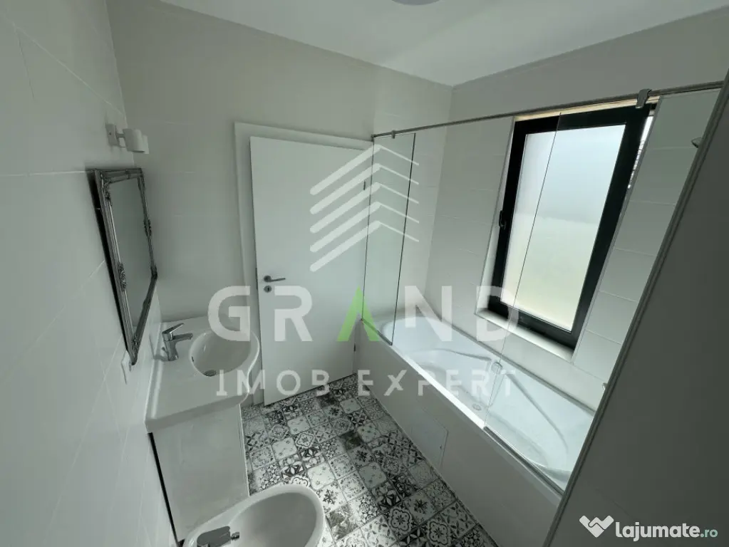 OPORTUNITATE!Casă individuală | 4 camere | 3 băi | Garaj