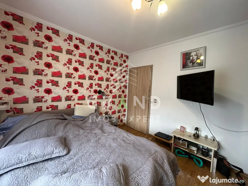 Apartament 3 camere de vanzare , Floresti.