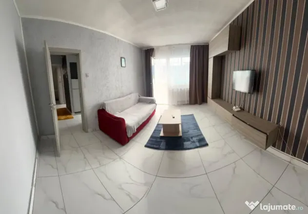 Apartament cu 3 camere- Zona Republicii