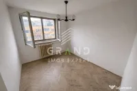 Apartament 3 camere, renovabil I zona Piata Flora I Mănăș