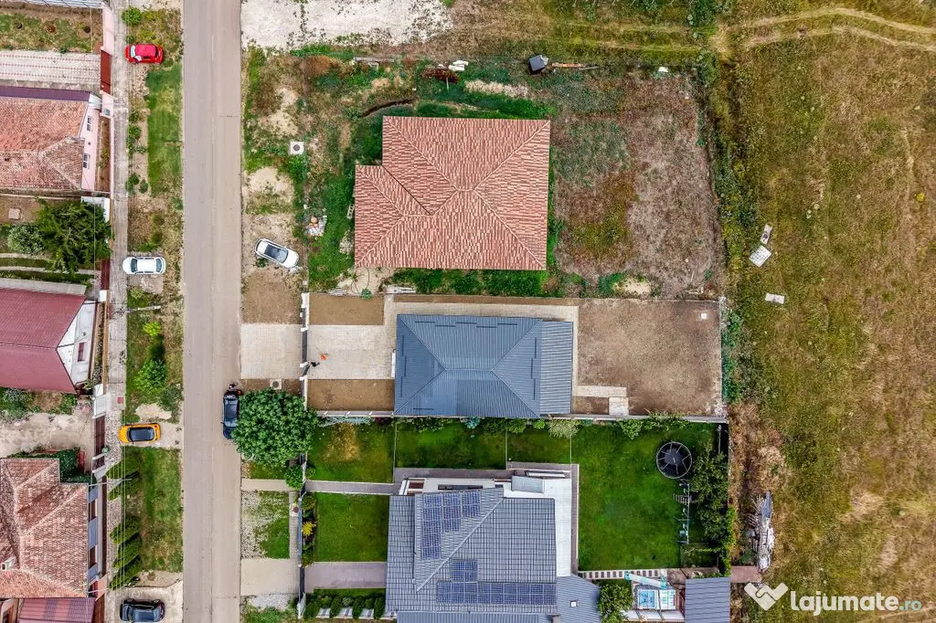 Casă nouă 4 camere, ideală pentru familie. Toate utili...