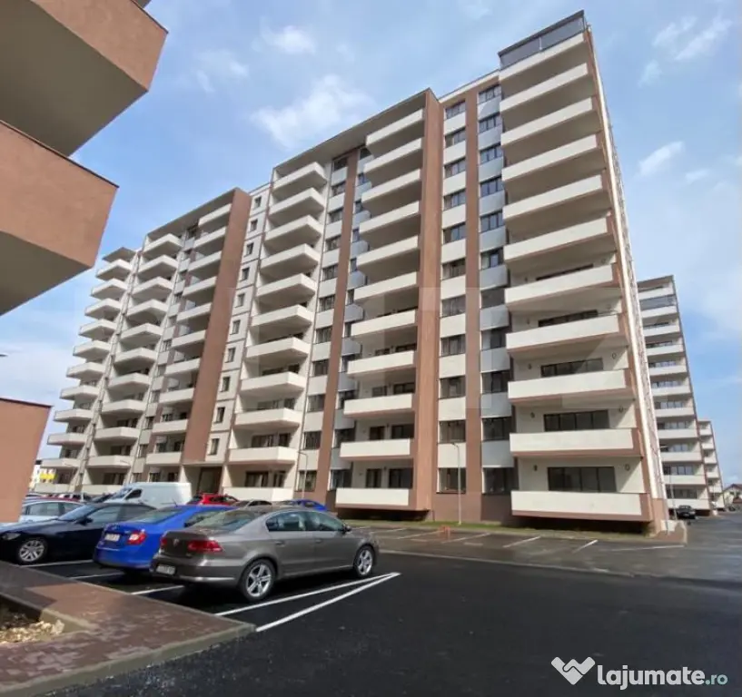 Garsoniera Premium / Zona Coresi Tractorul