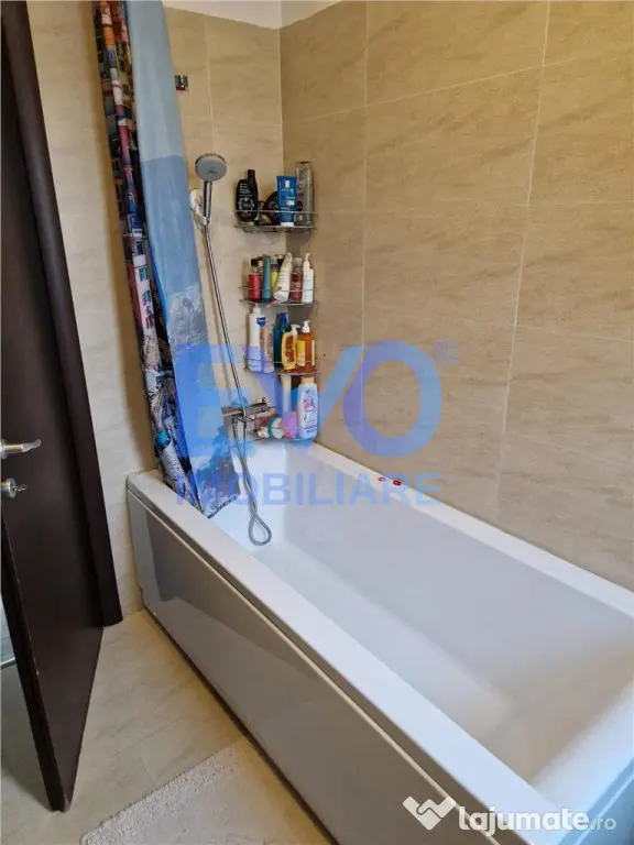 Apartament 3 camere, 75mp, boxa, loc parcare, Valea Lupului
