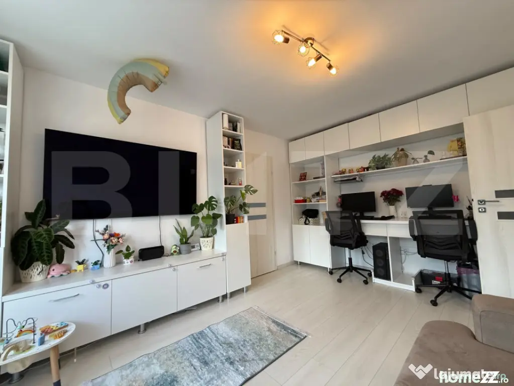 Apartament modern cu 2 camere, renovat complet, loc de parca - Brasov (Brasov)
