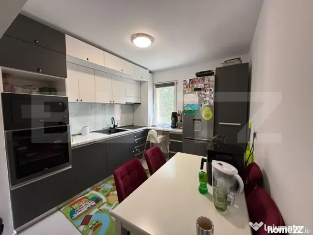 Apartament modern cu 2 camere, renovat complet, loc de parca - Brasov (Brasov)