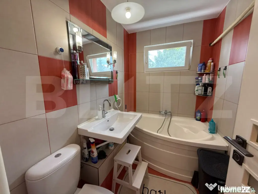 Apartament modern cu 2 camere, renovat complet, loc de parca - Brasov (Brasov)