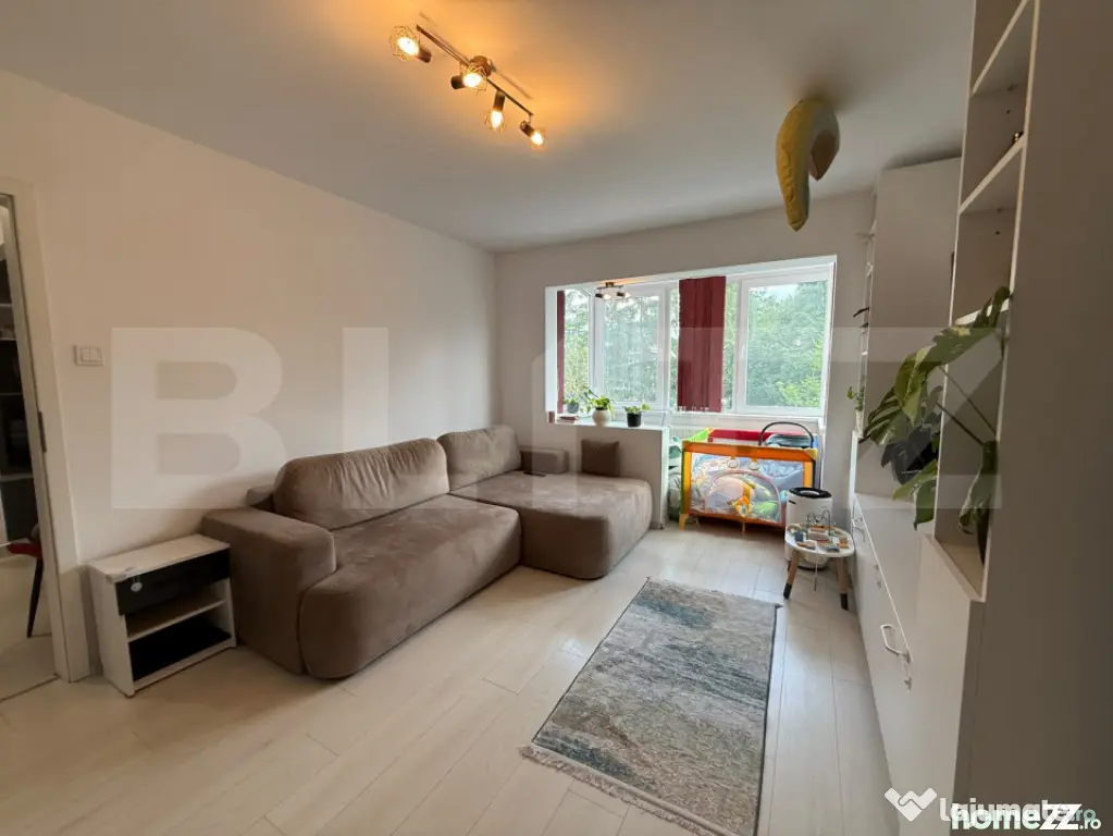 Apartament modern cu 2 camere, renovat complet, loc de parca - Brasov (Brasov)