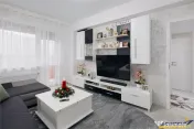 TUR 3D! Decomandat,mobilat,accesorizat, balcon,spatii depozi 