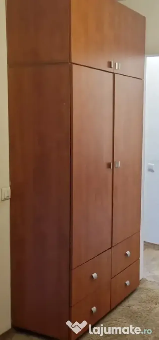 Mobilier 2 dulapuri hol dormitor + canapea extensibila și 2 fotolii