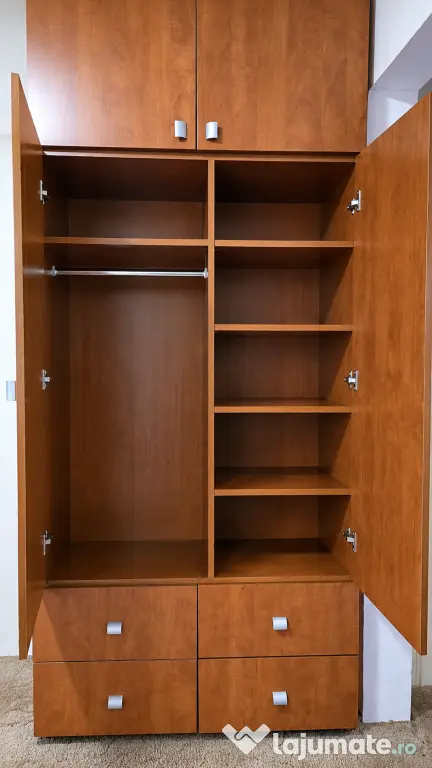 Mobilier 2 dulapuri hol dormitor + canapea extensibila și 2 fotolii