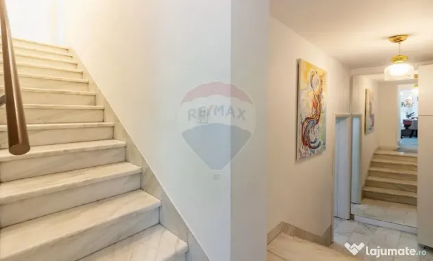 Casă / Vilă cu 5 camere de vanzare în zona Domenii, la...
