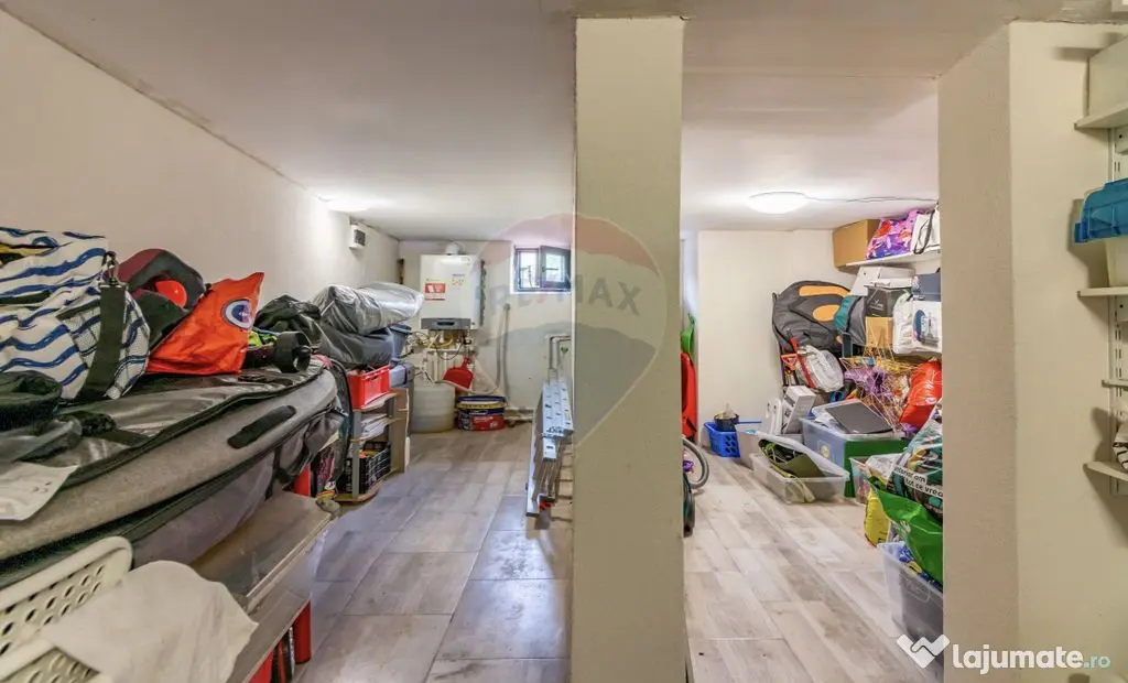 Casă / Vilă cu 5 camere de vanzare în zona Domenii, la...