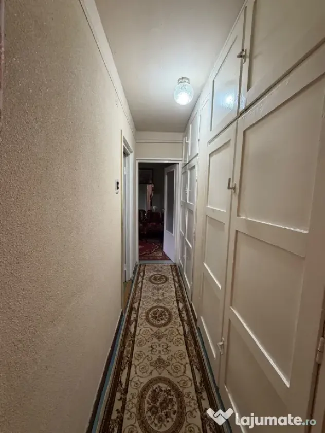 Apartament cu 3 camere 80mp in zona Vlaicu, Arad