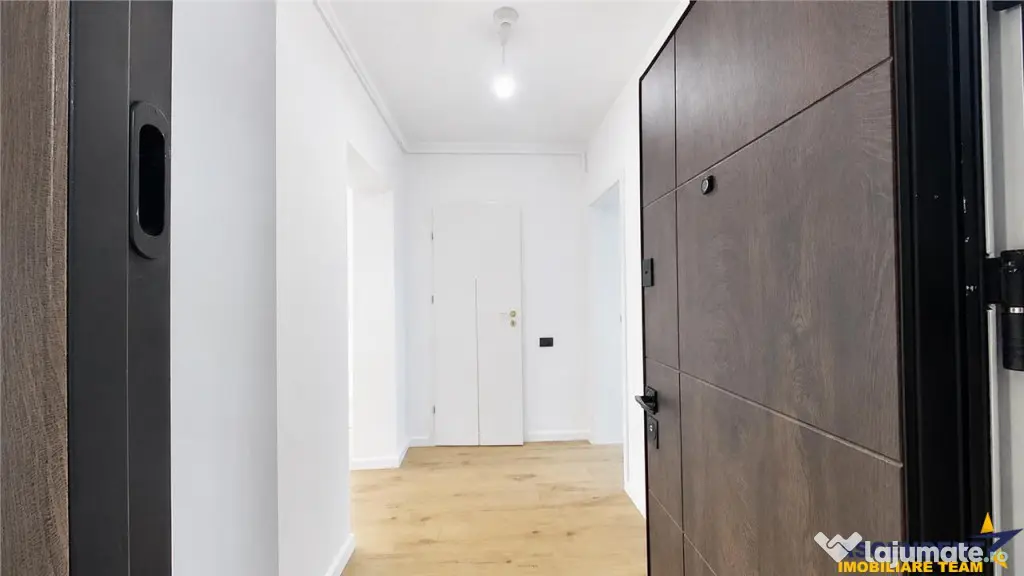 Garsoniera confort lux, totul nou, 40 mp utili, gradina cur