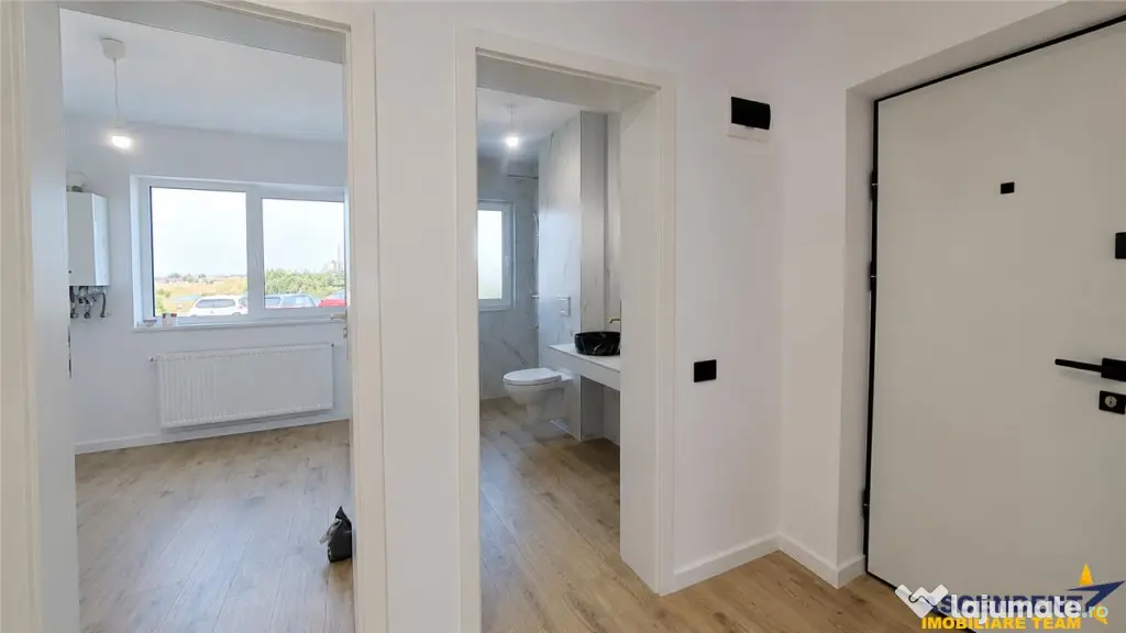 Garsoniera confort lux, totul nou, 40 mp utili, gradina cur