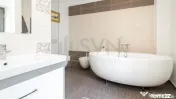 2 CAMERE LUX UNIVERSITATE 