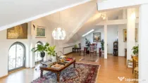 2 CAMERE LUX UNIVERSITATE