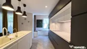 Apartament 3 camere curte 77 mp Pipera loc de parcare inc...