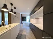 Apartament 3 camere curte 77 mp Pipera loc de parcare inc... 