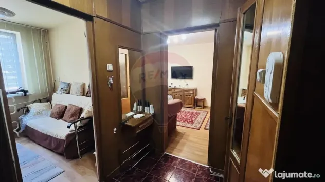 Apartament cu 2 camere de vânzare în zona Rogerius