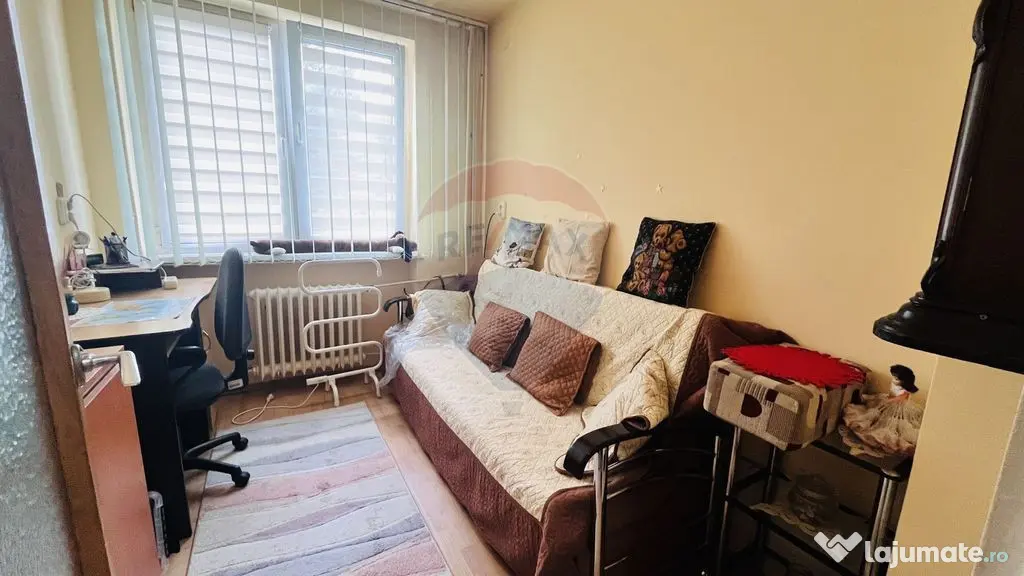 Apartament cu 2 camere de vânzare în zona Rogerius