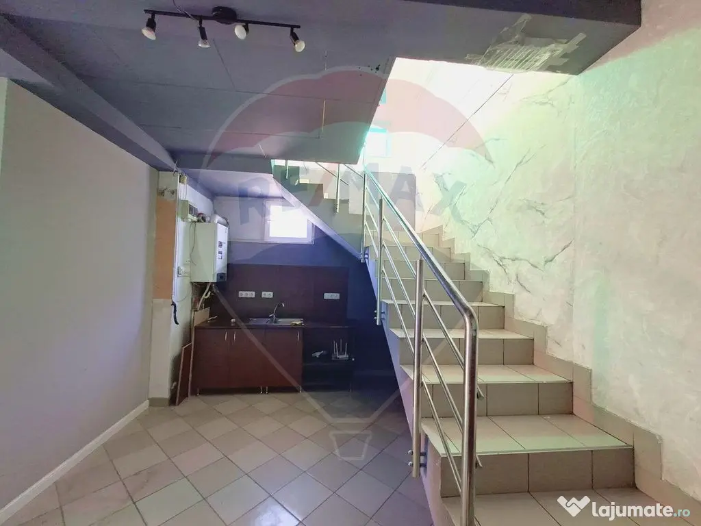 DE INCHIRIAT- Spatiu comercial de 100mp de inchiriat - b-...