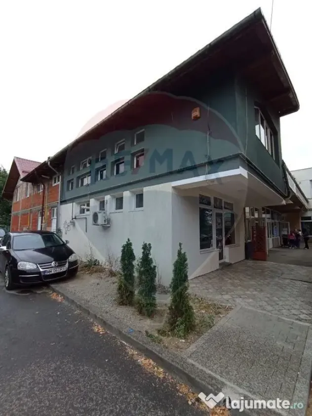 DE INCHIRIAT- Spatiu comercial de 100mp de inchiriat - b-...