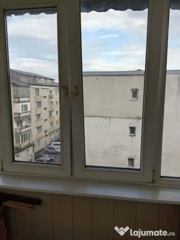 Ofer spre vanzare garsoniera Calea Moldovei