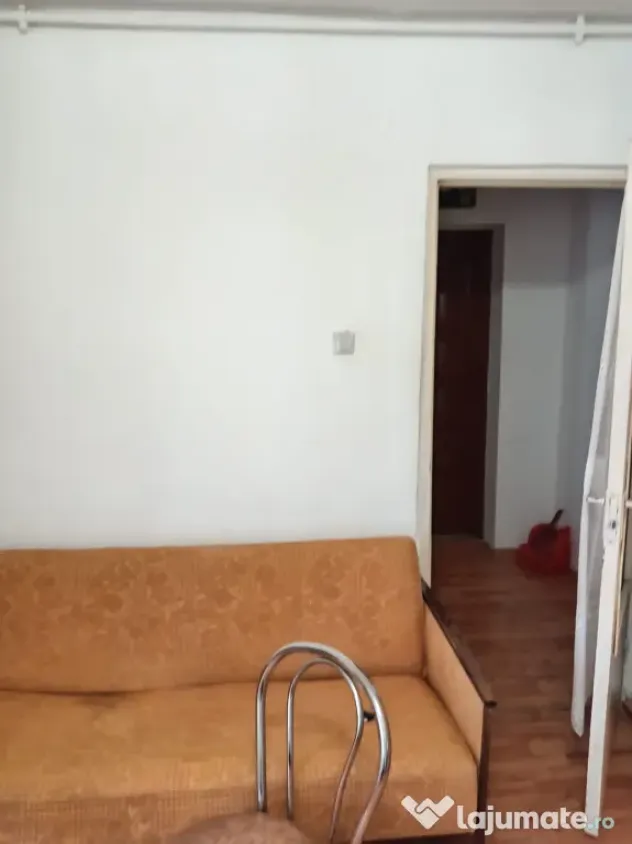 Ofer spre vanzare garsoniera Calea Moldovei