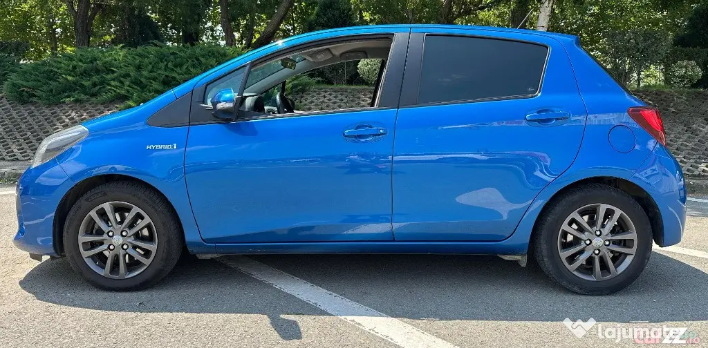 Toyota Yaris Hybrid 2017