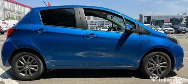 Toyota Yaris Hybrid 2017