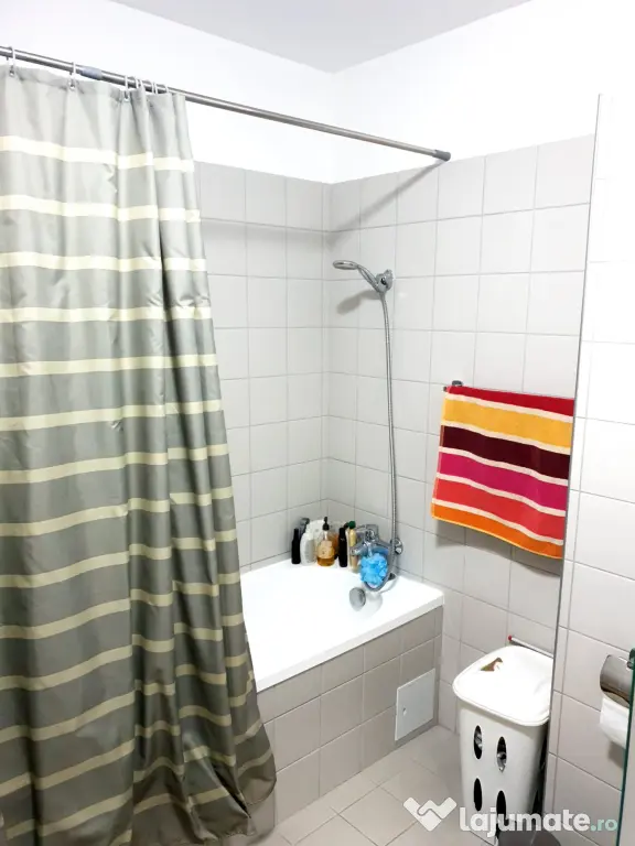 Ofer spre inchiriere apartament 2 camere 10min. 1 Decembrie