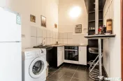 Apartament ultracentral cu 3 camere plus un bonus Comision 0 