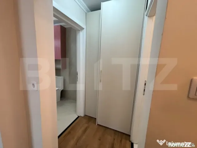 Apartament de vanzare, lux, 3 camere, 67 mp utili - Nufarul - Oradea (Bihor)