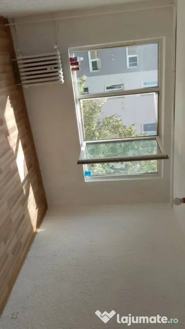 proprietar vând 2 camere drumul taberei