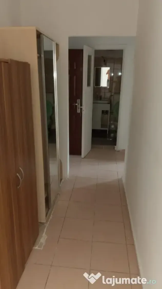 proprietar vând 2 camere drumul taberei