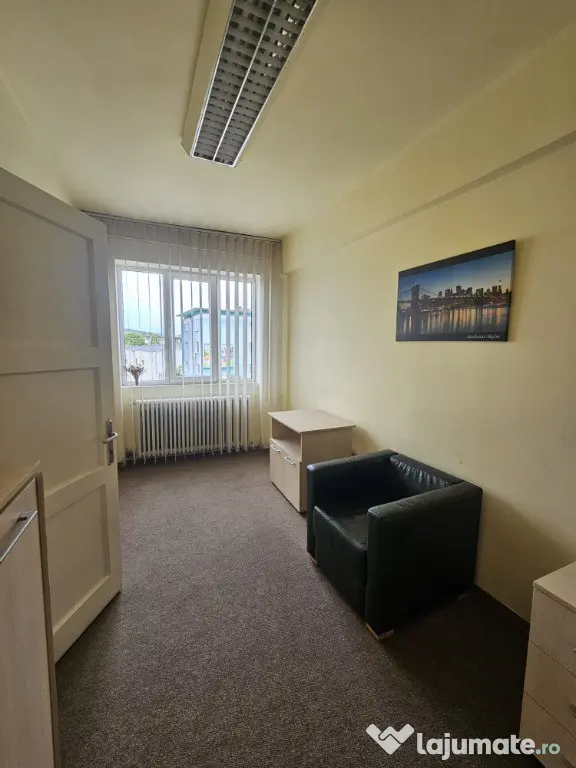 Vand apartament 2 camere semidecomandat,ultracentral,P.Mihai Viteazul