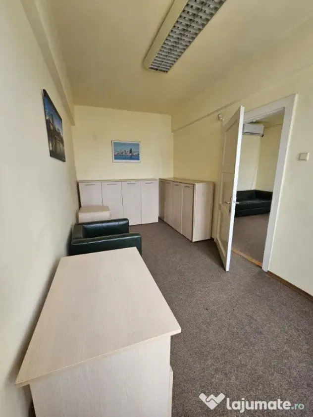 Vand apartament 2 camere semidecomandat,ultracentral,P.Mihai Viteazul
