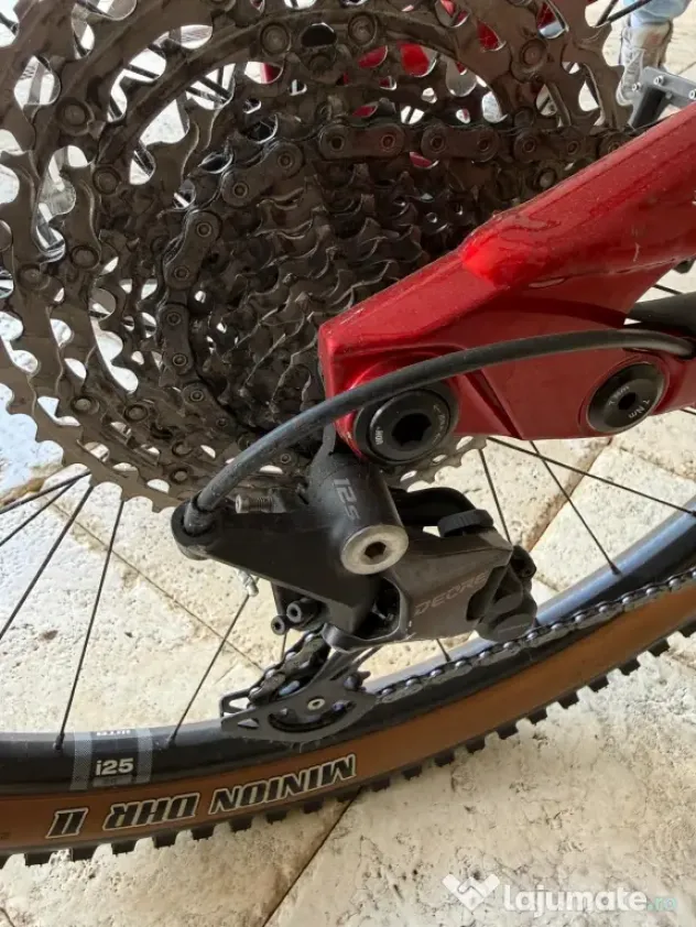 Vând bicicletă - Brandul Cannondale