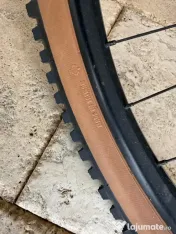 Vând bicicletă - Brandul Cannondale 