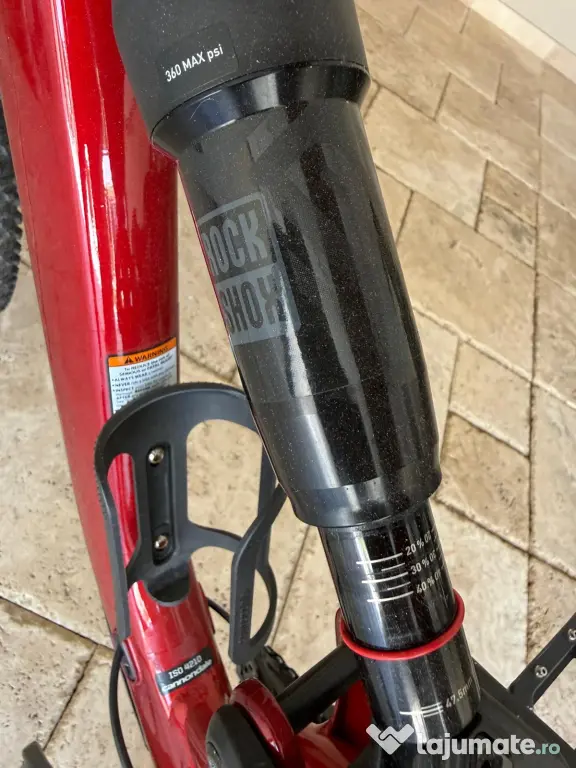 Vând bicicletă - Brandul Cannondale