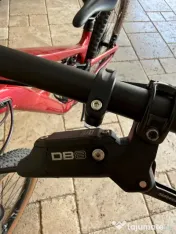 Vând bicicletă - Brandul Cannondale 