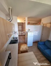 Închiriem apartament cu o camera si living plus bucatarie 