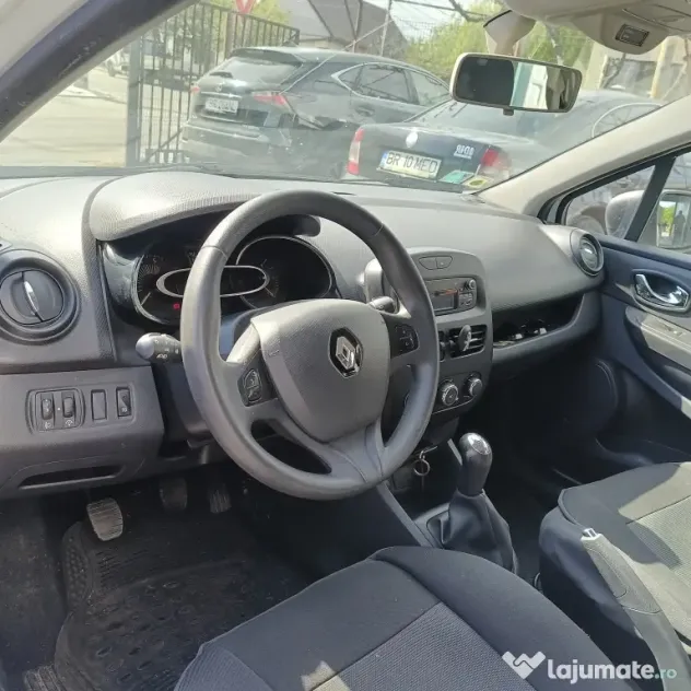 Vând RENAULT CLIO IV