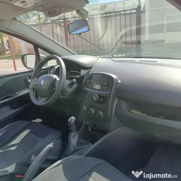 Vând RENAULT CLIO IV