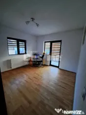 CASA INDIVIDUALA 4 CAMERE