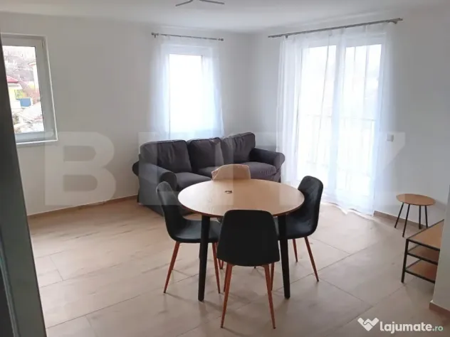 Apartament 2 camere, 55 mp, parcare, zona Calea Baciului