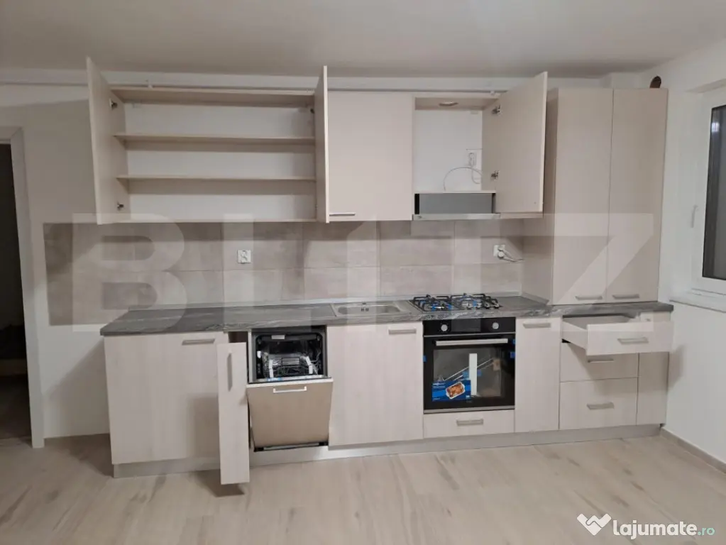 Apartament 2 camere, 55 mp, parcare, zona Calea Baciului
