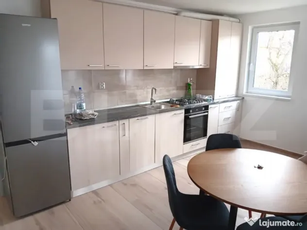 Apartament 2 camere, 55 mp, parcare, zona Calea Baciului
